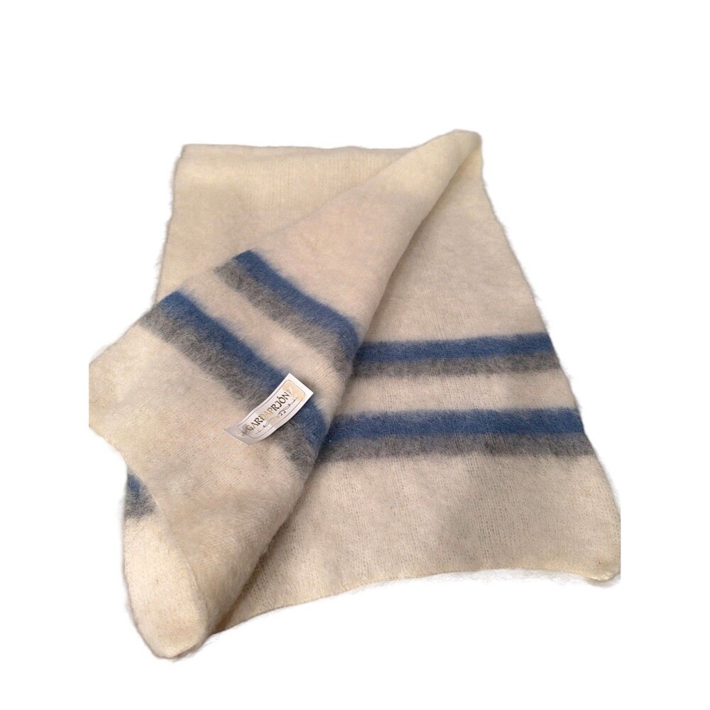 Vintage 100% Icelandic Wool Scarf White Blue Stripe Gardaprjón Cozy Fluffy NWT